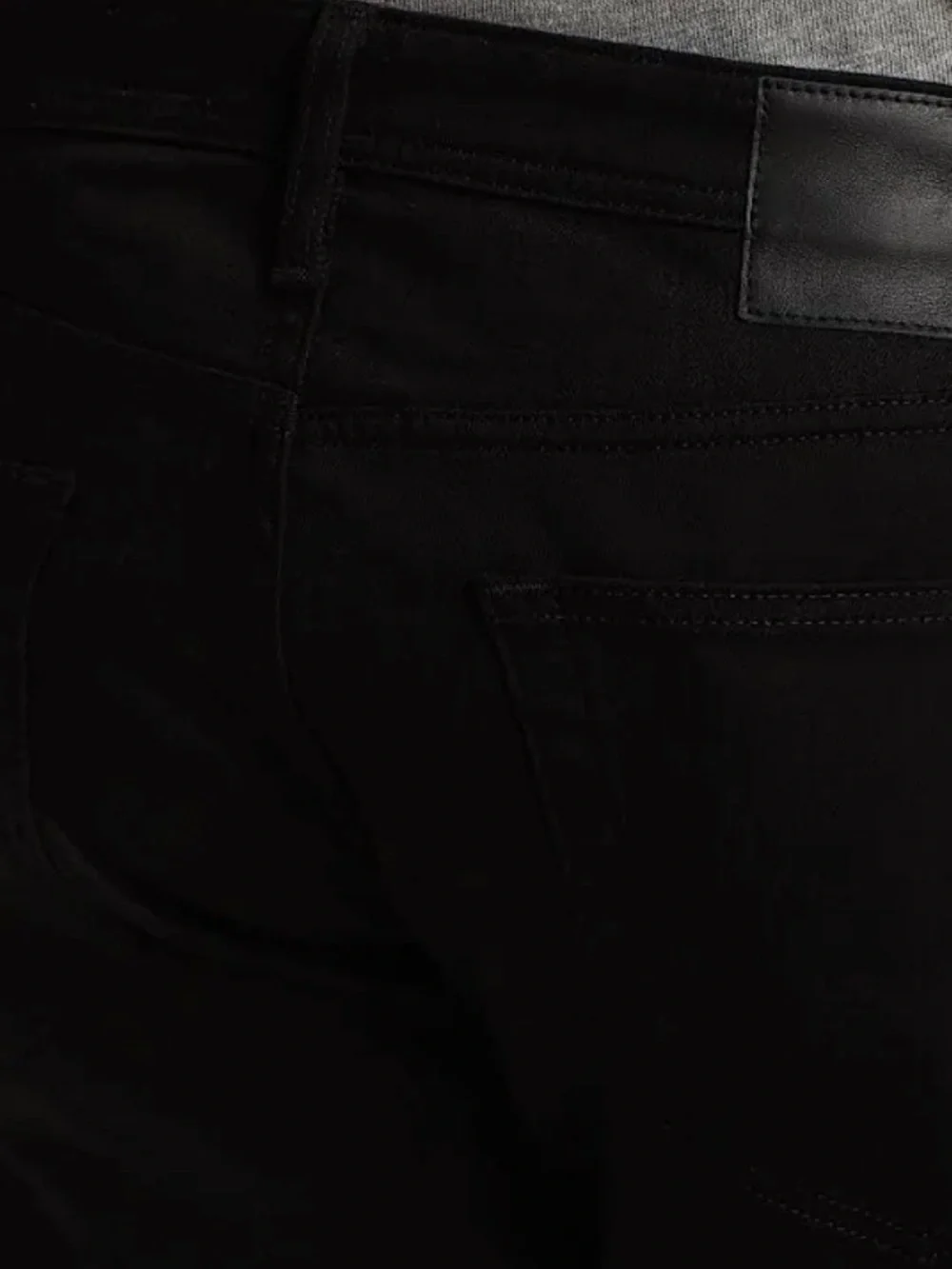 Ag Adriano Goldschmied slim silhouette